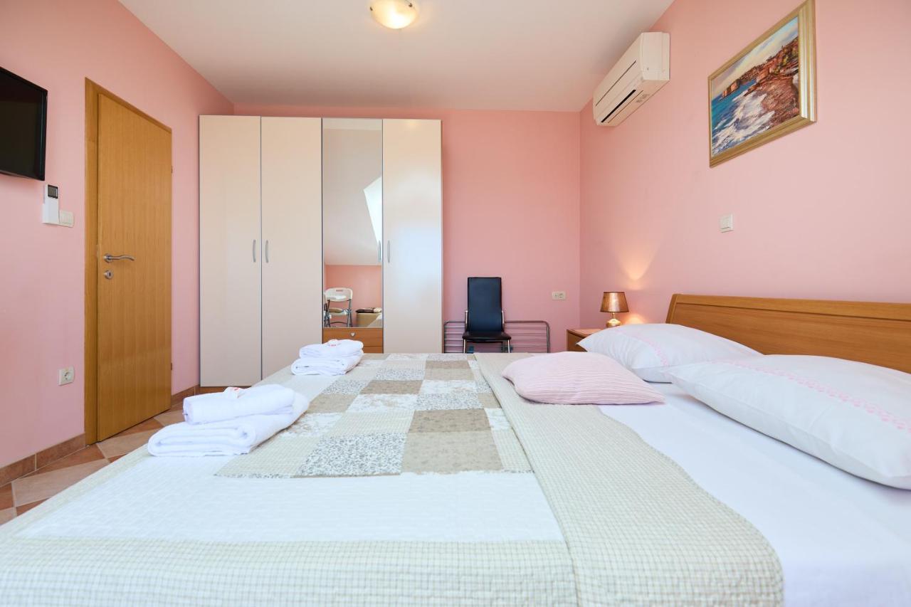 Helton Seaview Apartments Orasac Exterior foto